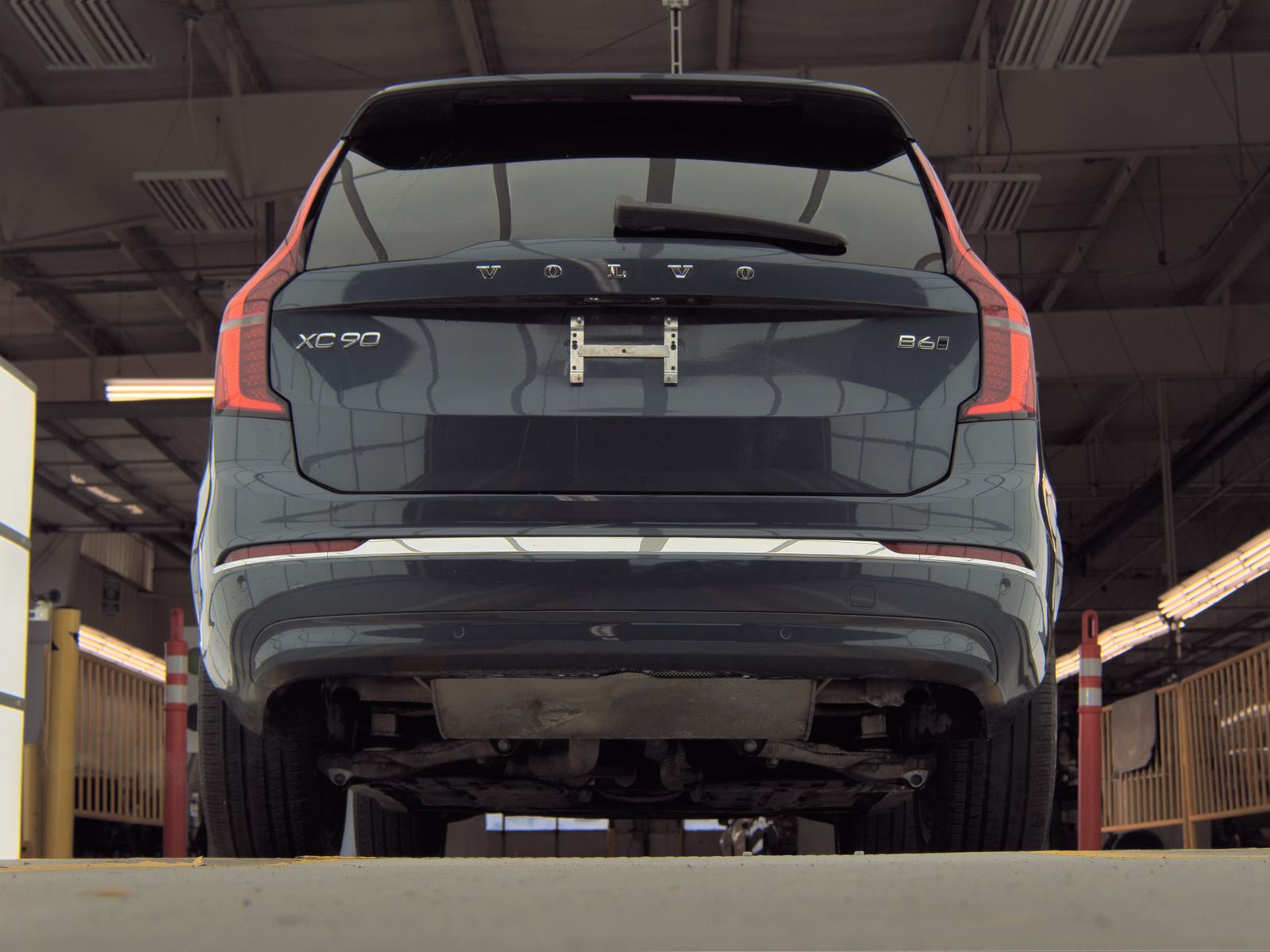 2025 Volvo XC90 B6 Plus AWD