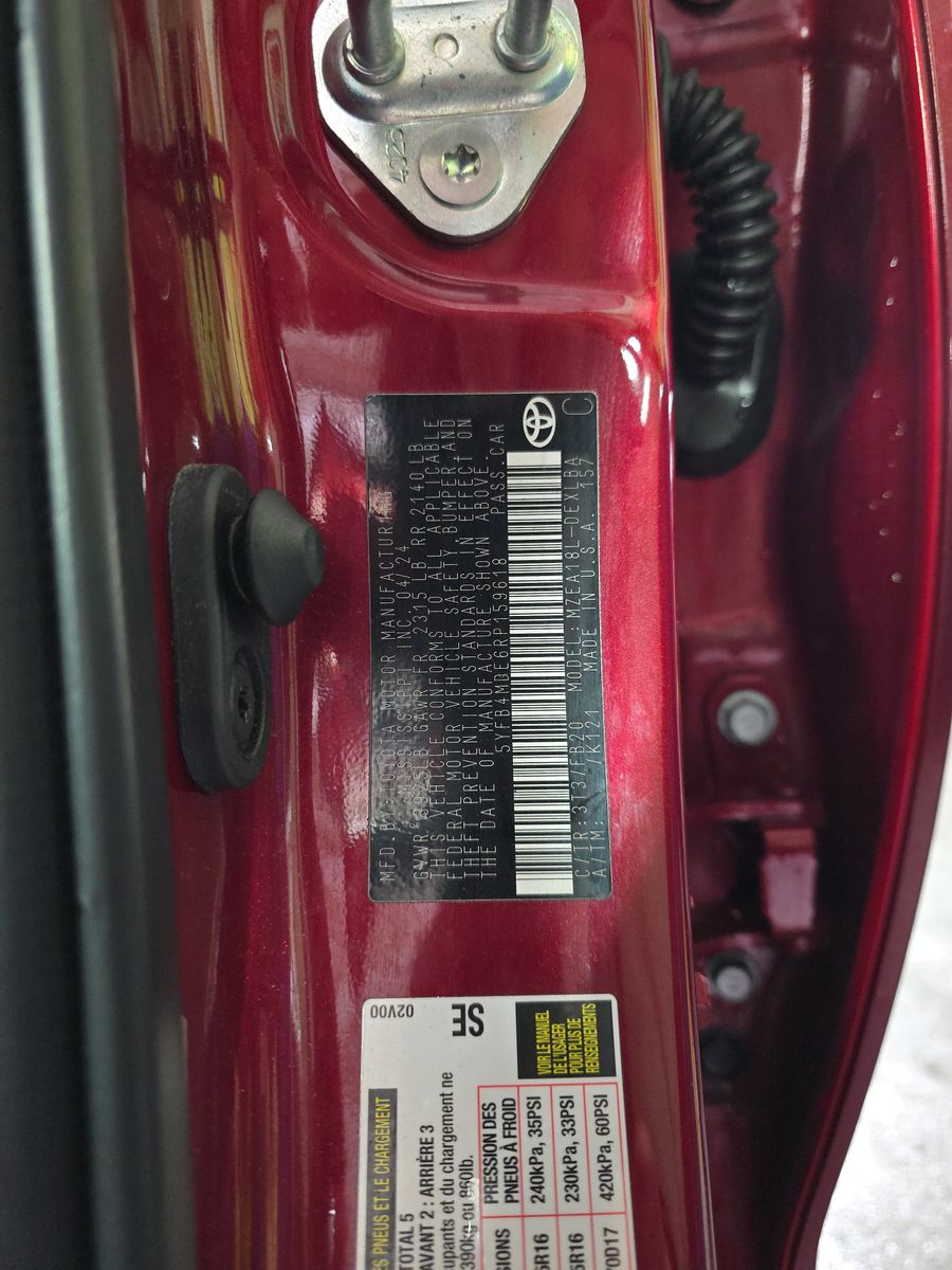 2024 Toyota Corolla LE FWD