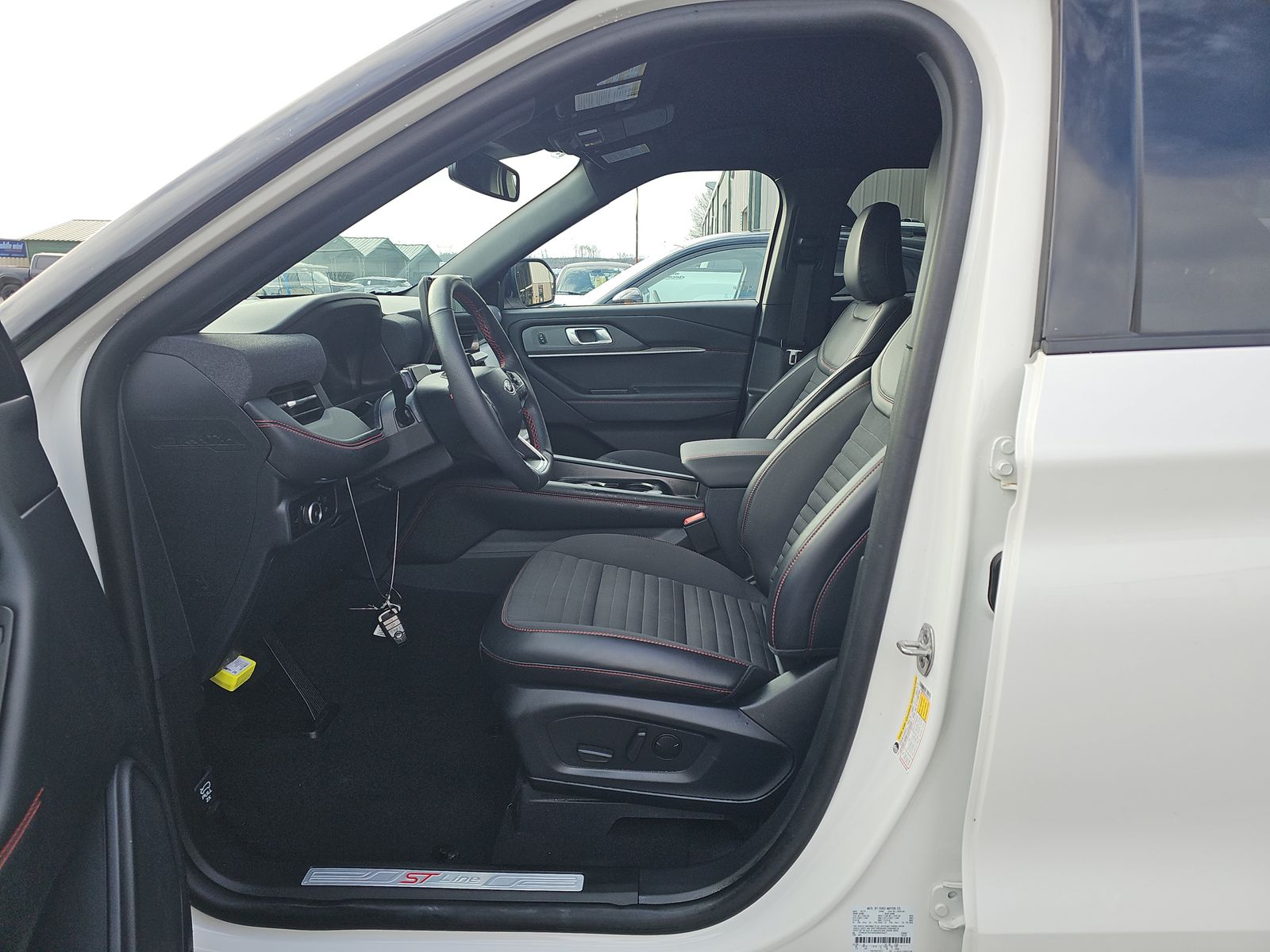 2025 Ford Explorer ST-Line RWD