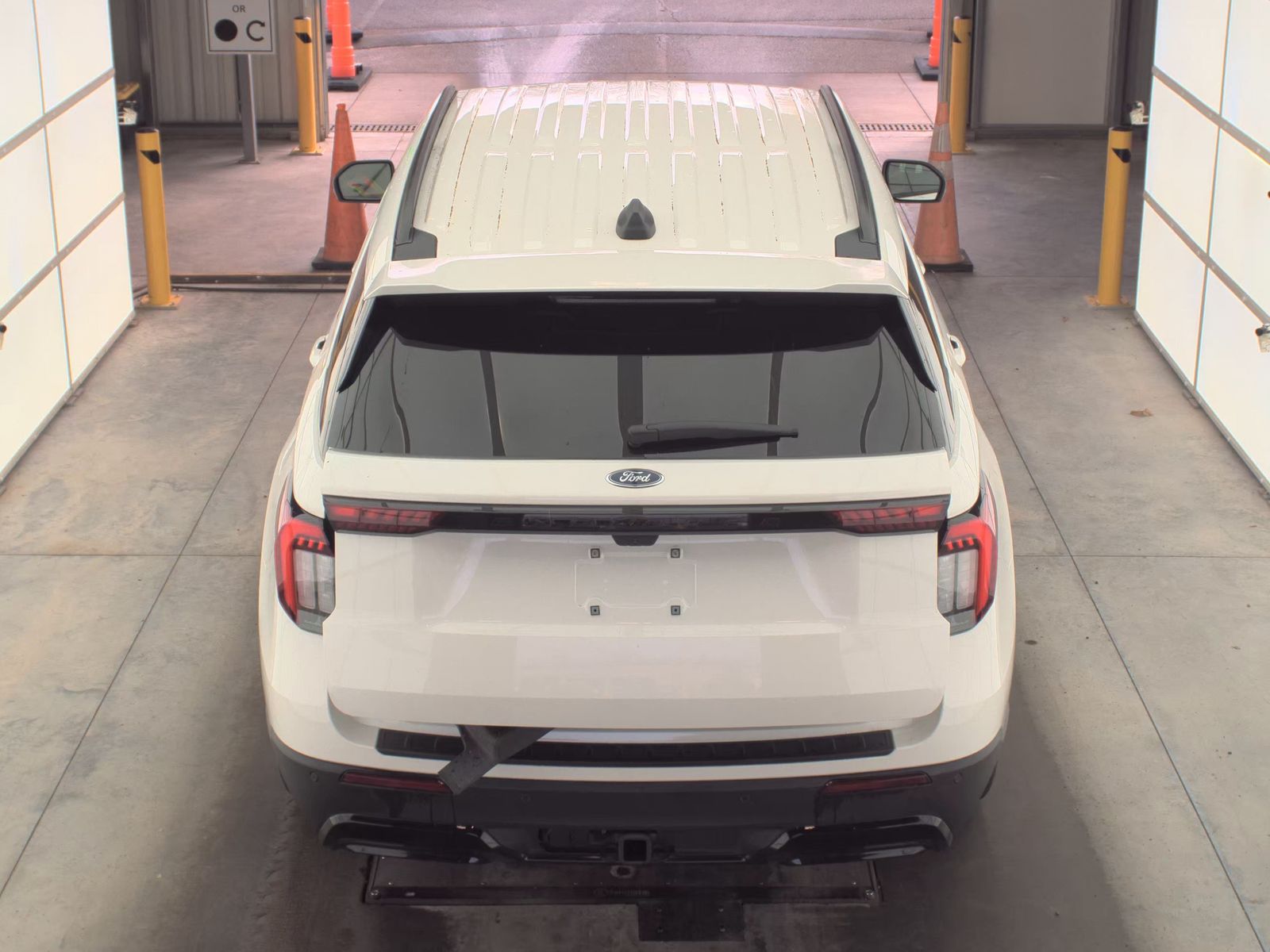 2025 Ford Explorer ST-Line RWD