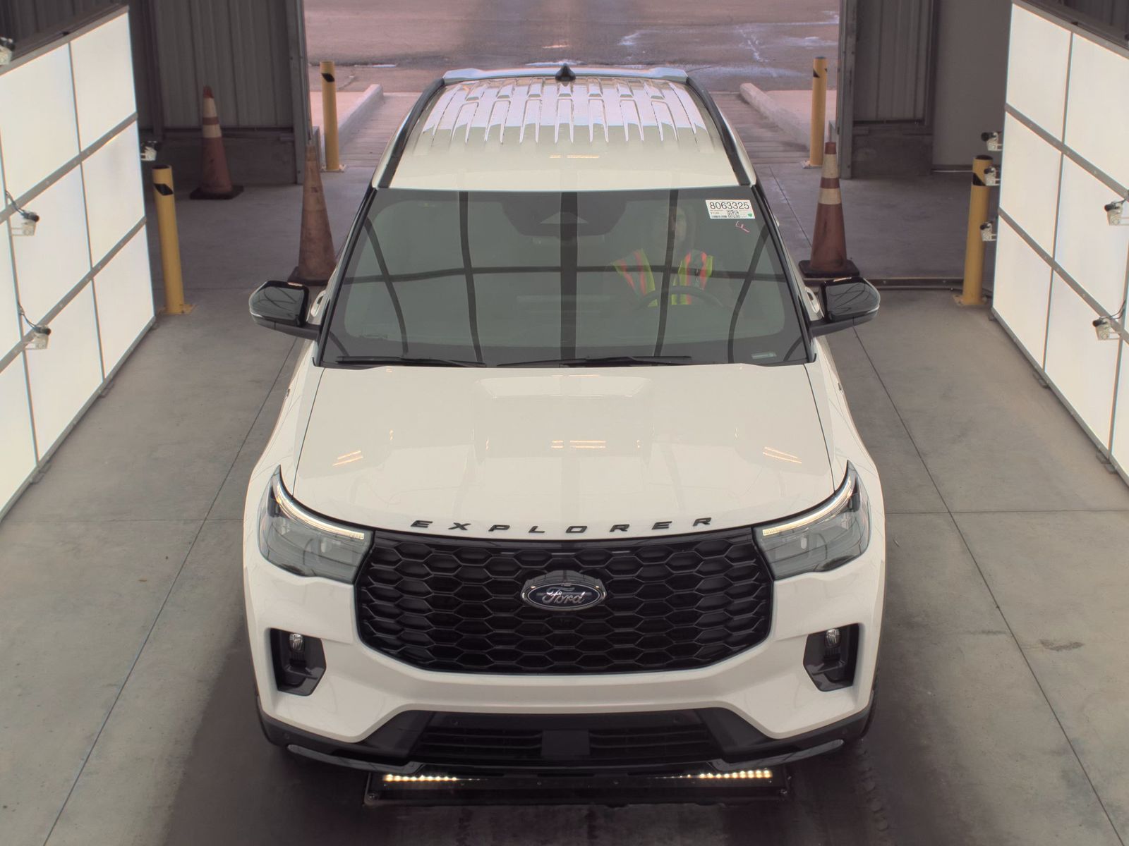 2025 Ford Explorer ST-Line RWD