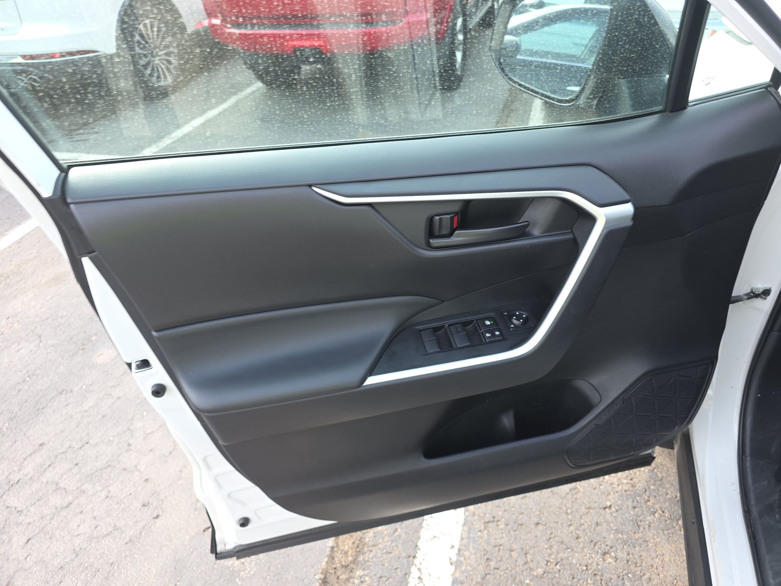 2024 Toyota RAV4 LE AWD