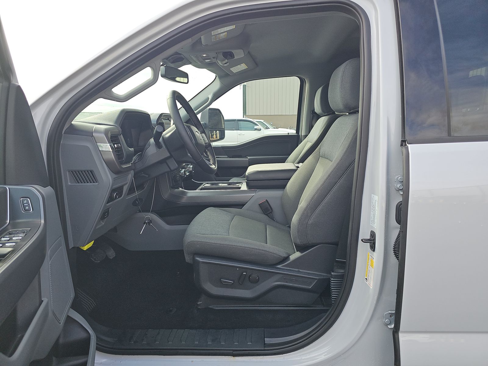 2025 Ford F-150 Hybrid XLT AWD