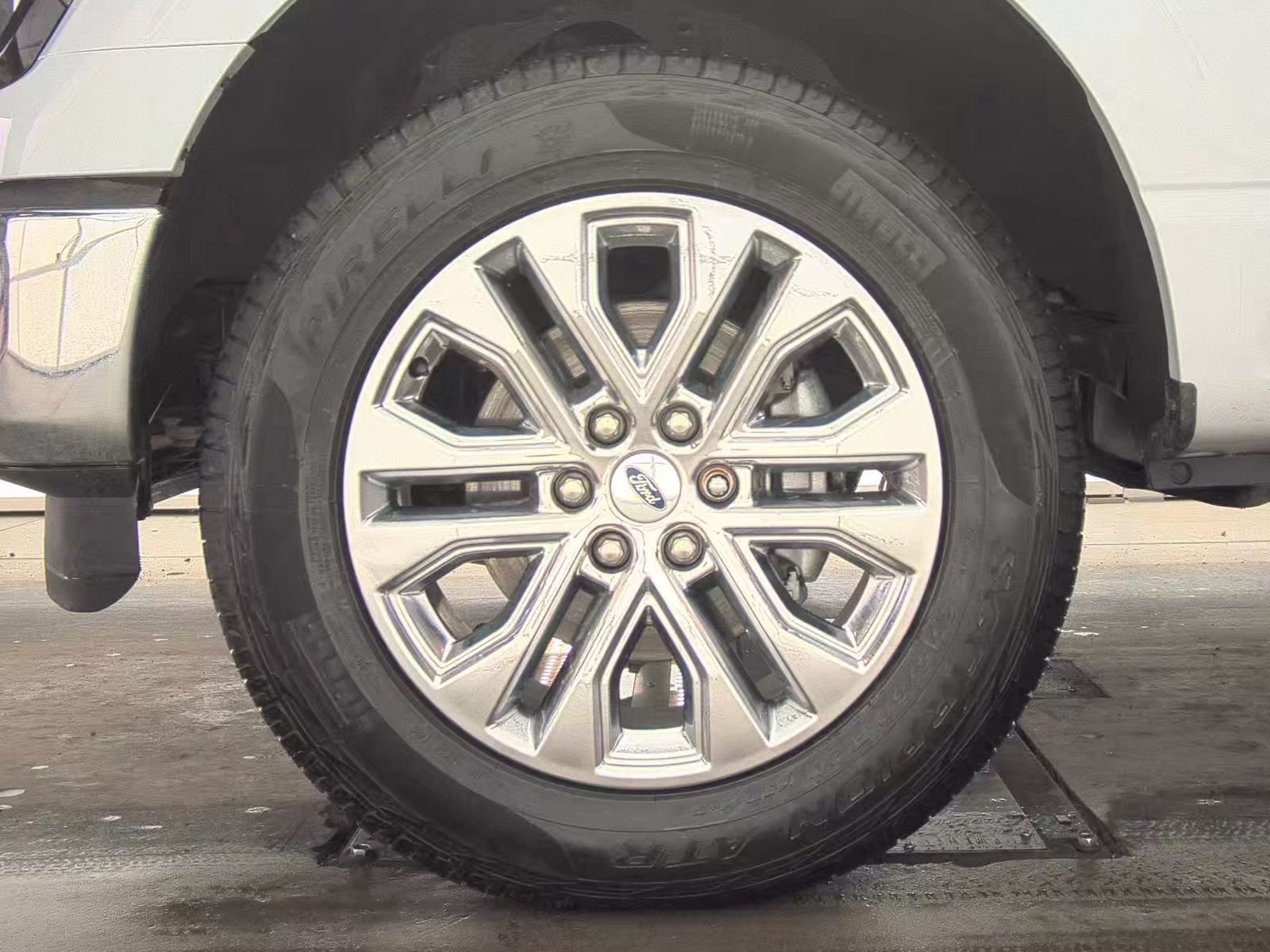 2025 Ford F-150 Hybrid XLT AWD