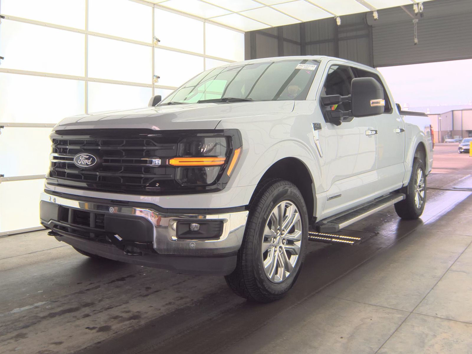 2025 Ford F-150 Hybrid XLT AWD