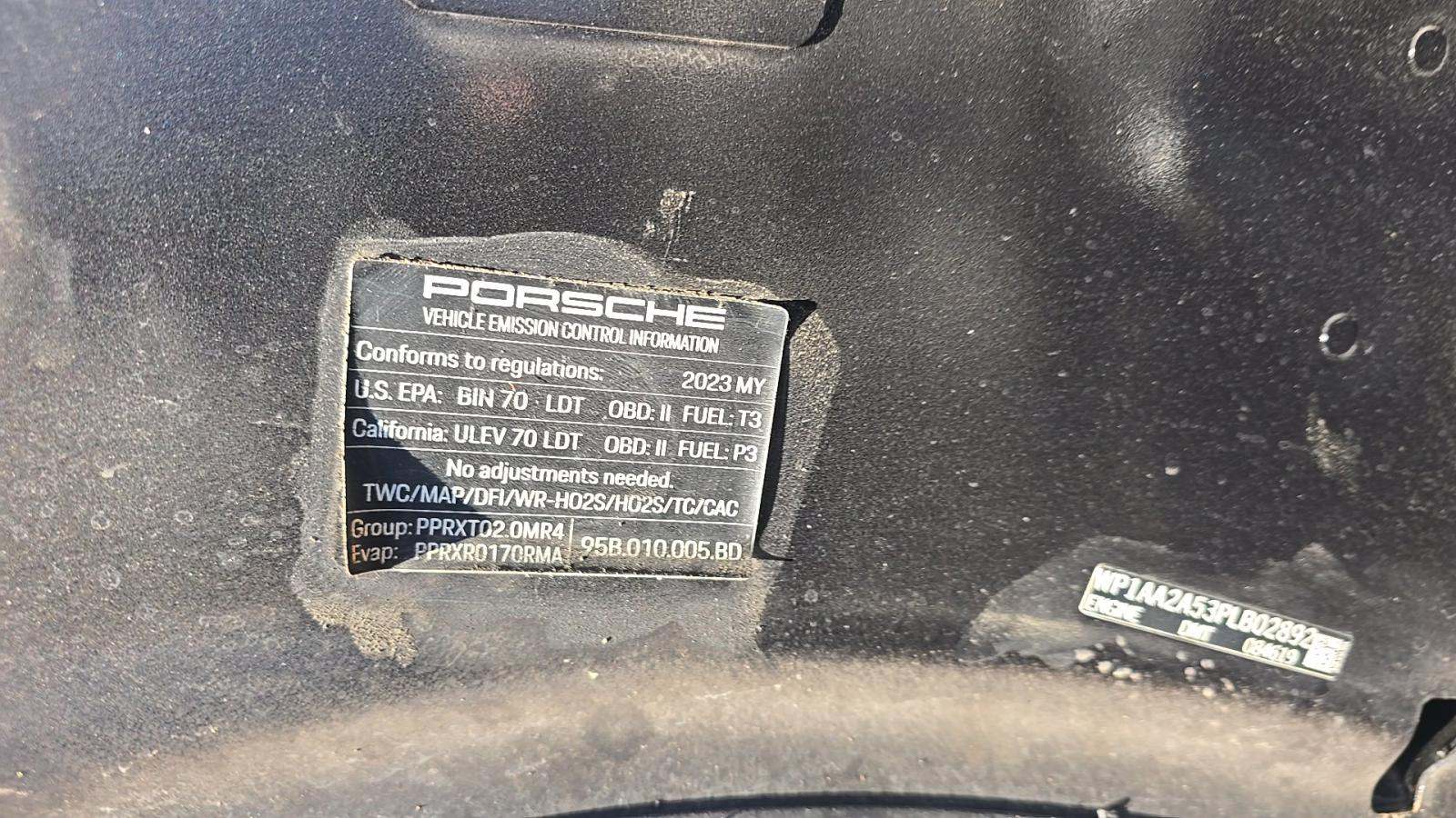 2023 Porsche Macan Base AWD