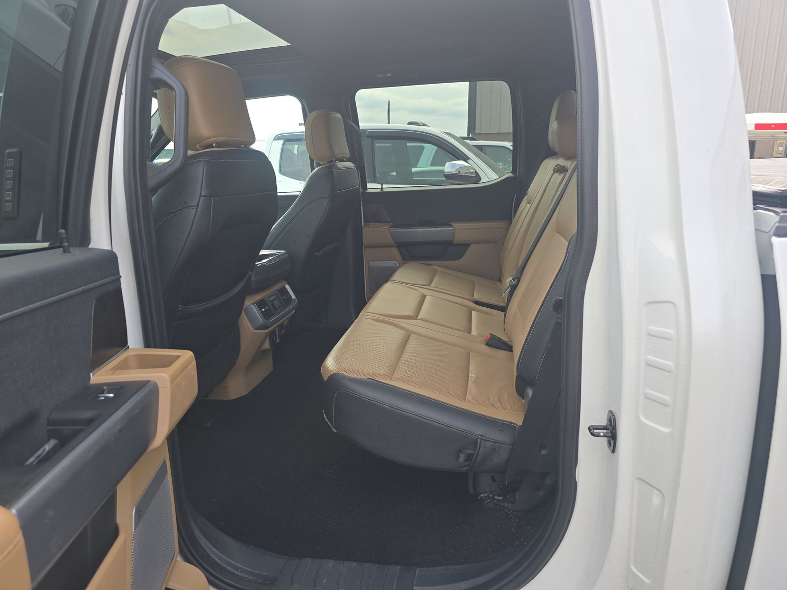 2023 Ford F-150 Lariat AWD