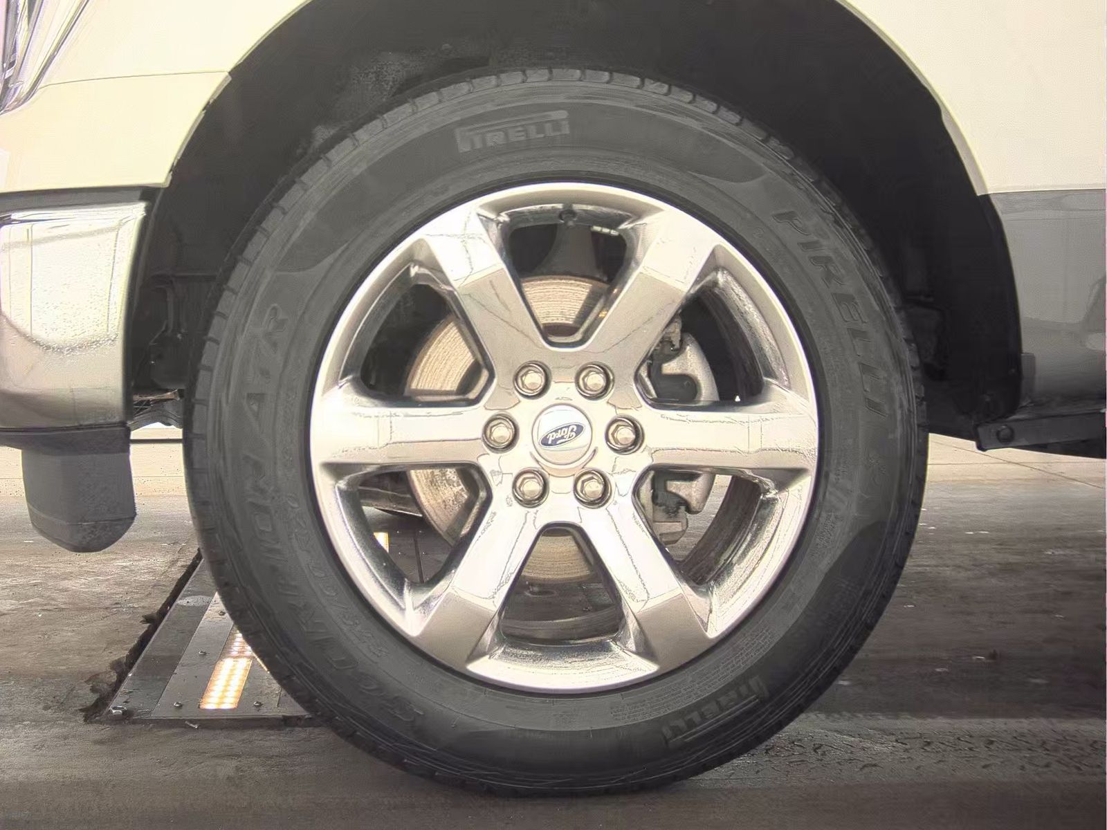 2023 Ford F-150 Lariat AWD