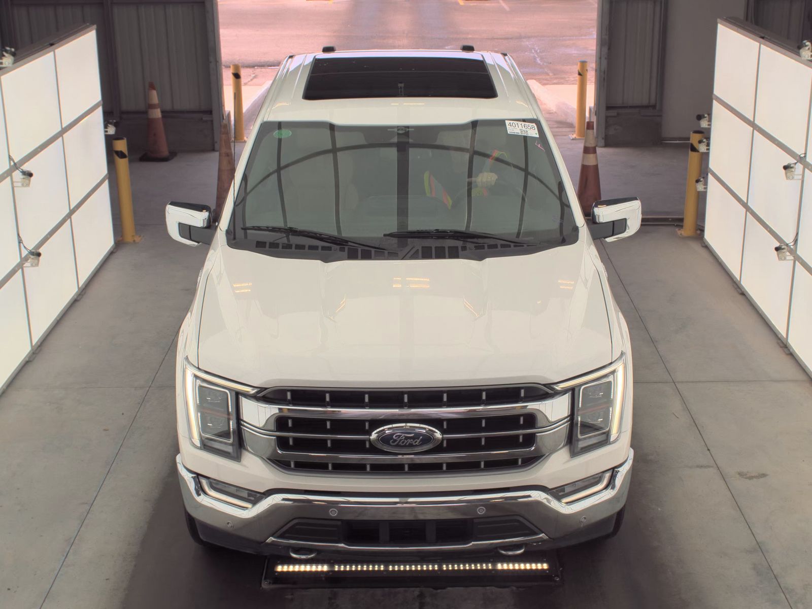 2023 Ford F-150 Lariat AWD
