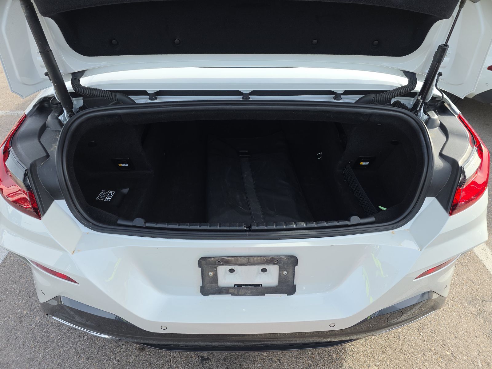 2025 BMW 8 Series 840i RWD