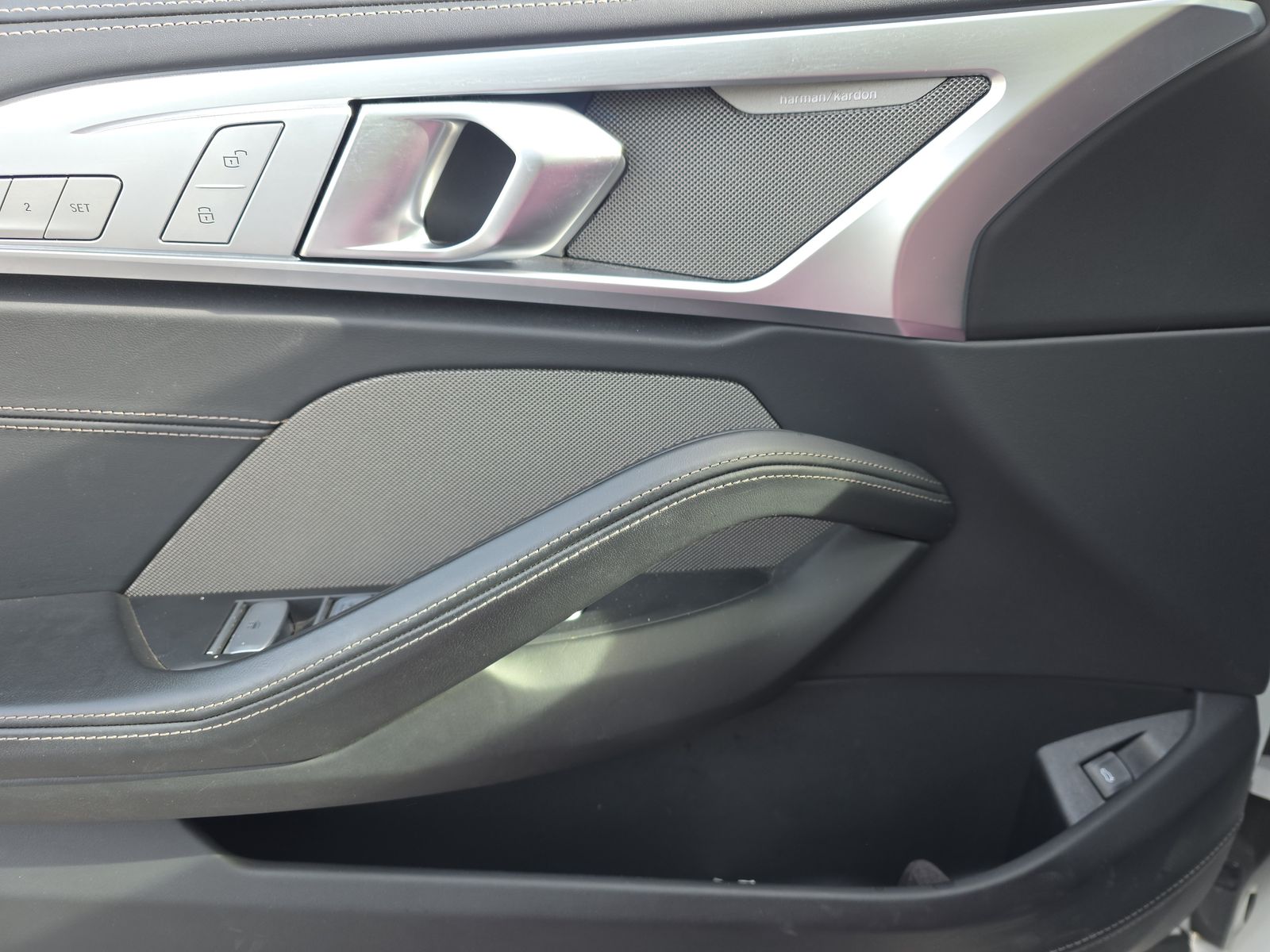 2025 BMW 8 Series 840i RWD