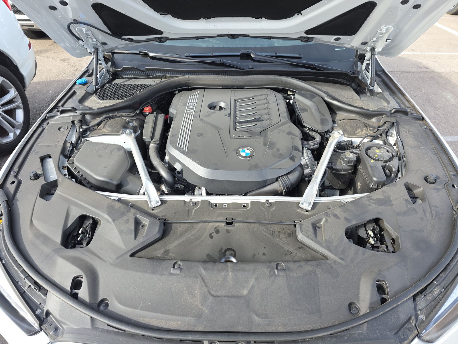 2025 BMW 8 Series 840i RWD