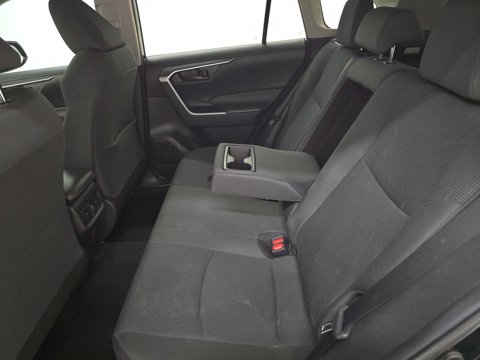 2022 Toyota RAV4 LE FWD