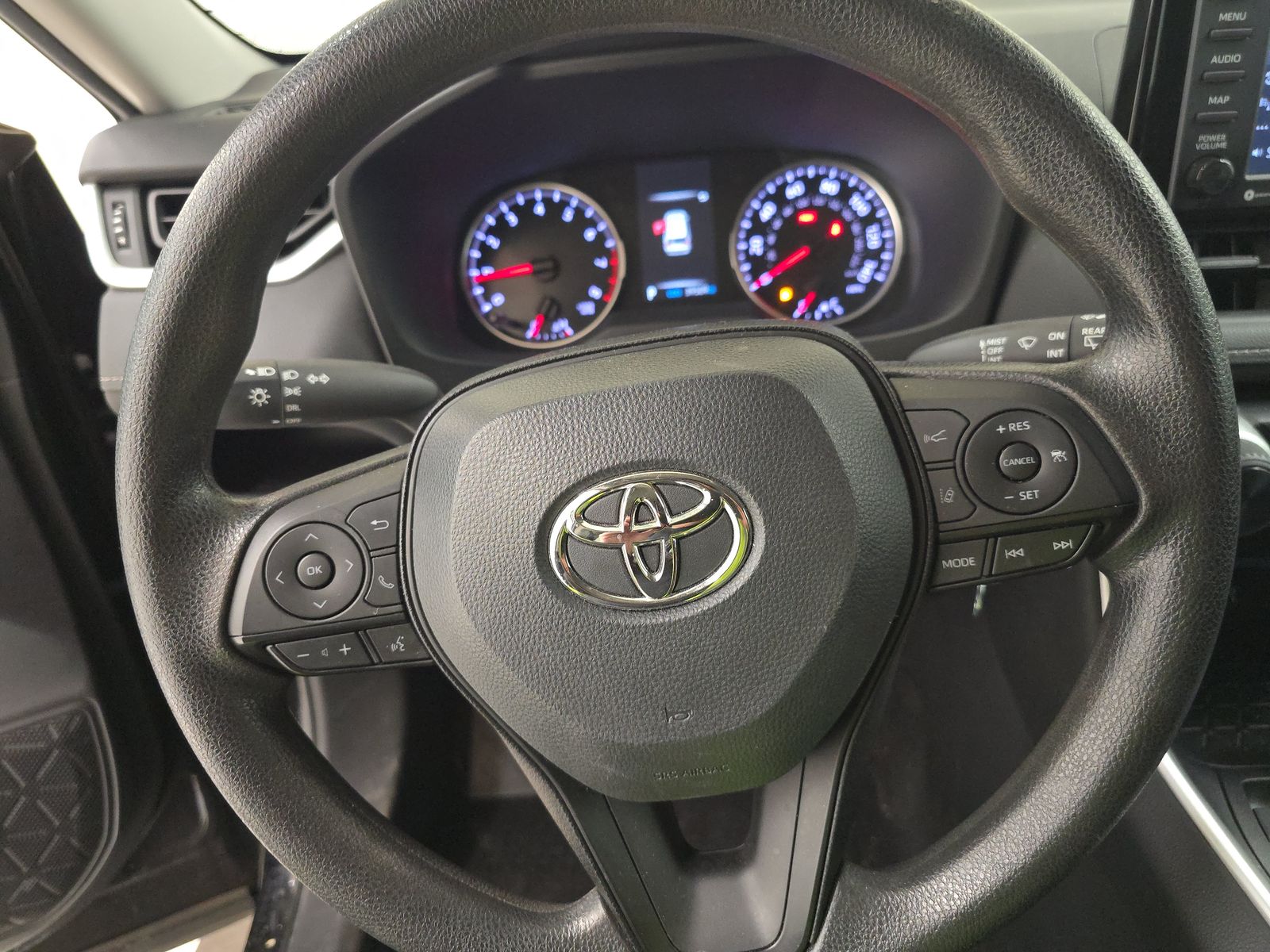 2022 Toyota RAV4 LE FWD