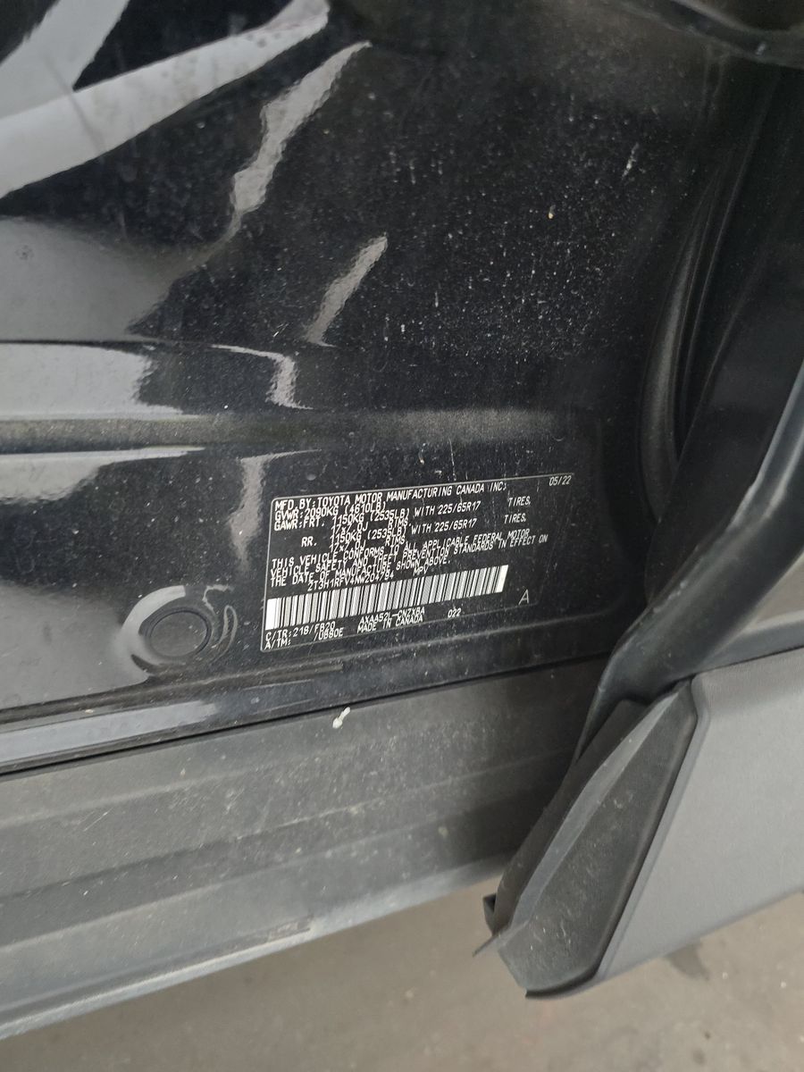 2022 Toyota RAV4 LE FWD