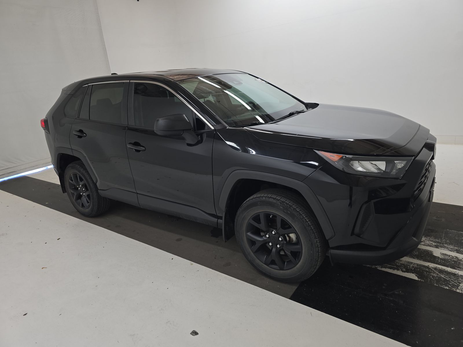 2022 Toyota RAV4 LE FWD