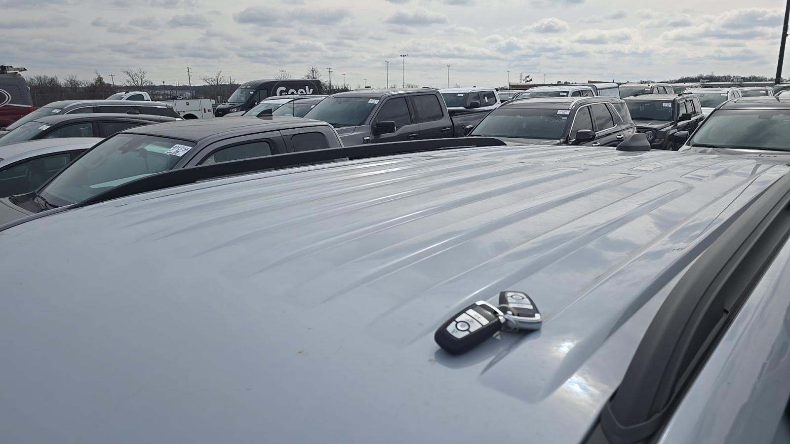 2025 Ford Explorer Active AWD