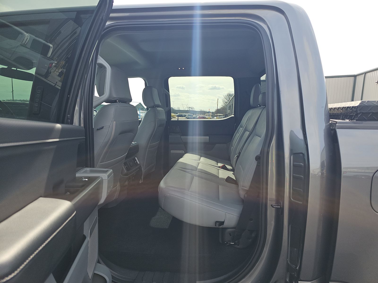 2023 Ford F-150 XLT AWD