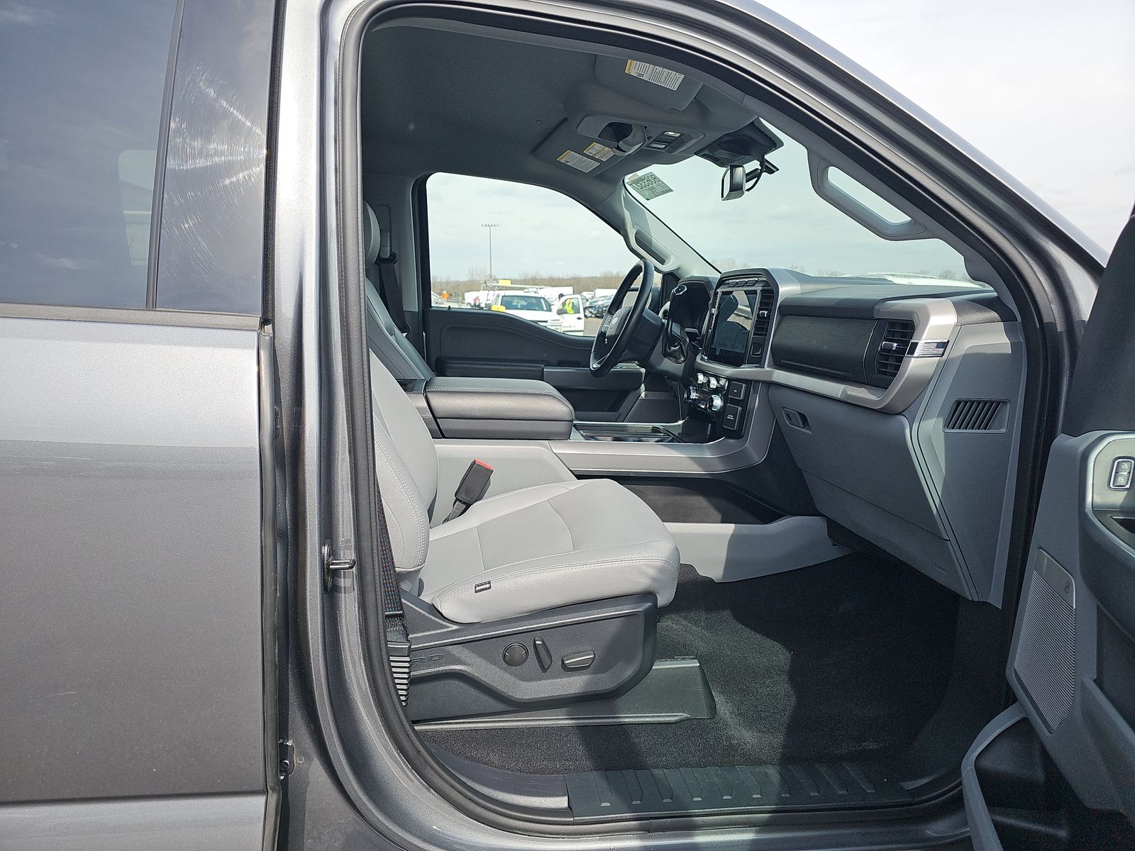 2023 Ford F-150 XLT AWD