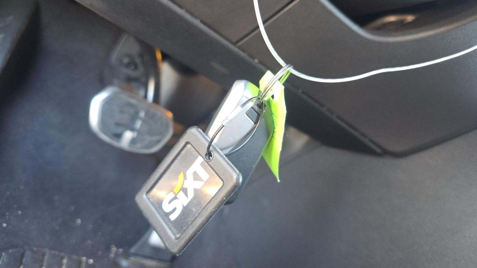 2025 BMW X2 xDrive28i AWD