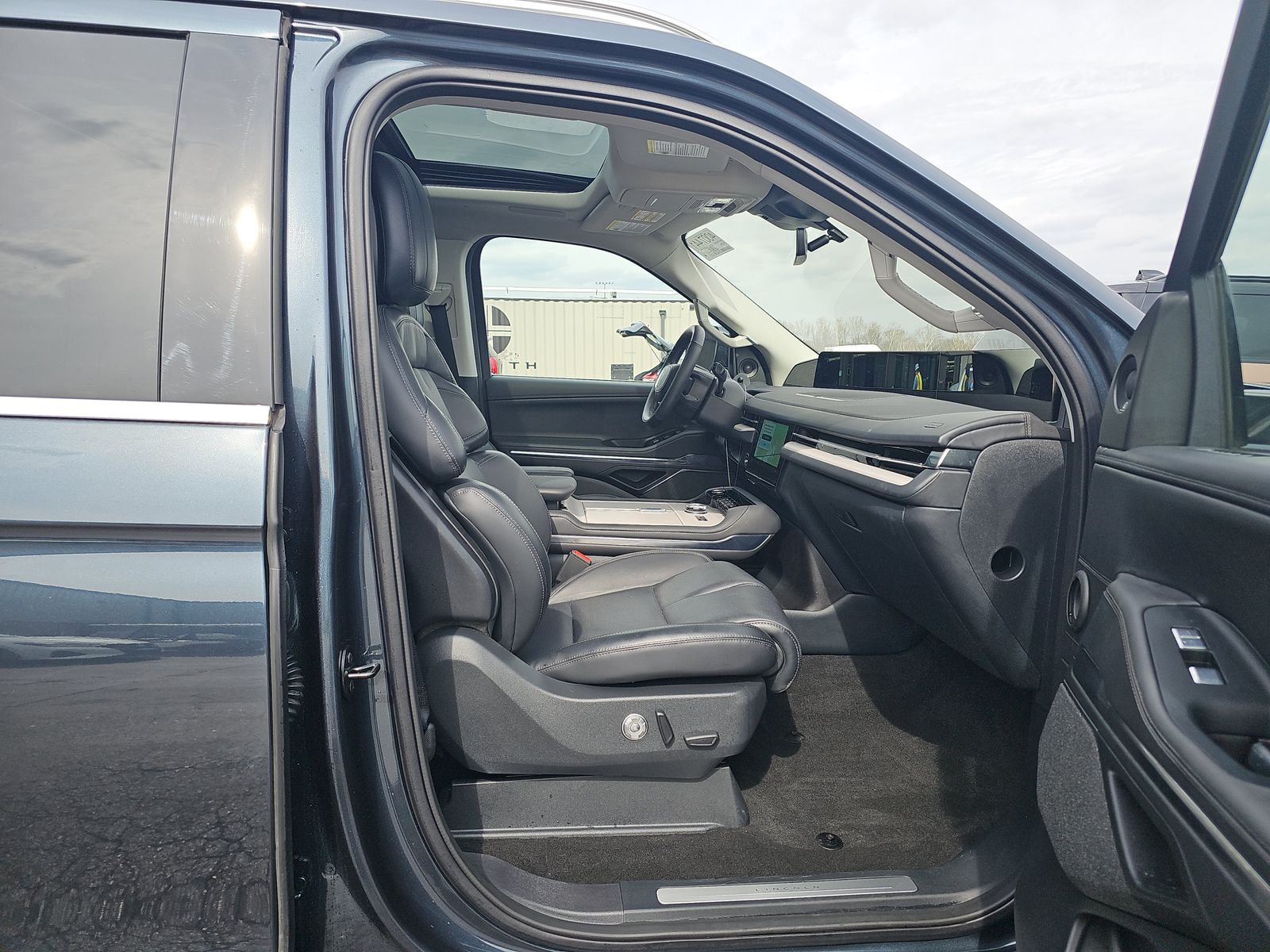 2025 Lincoln Navigator Reserve AWD