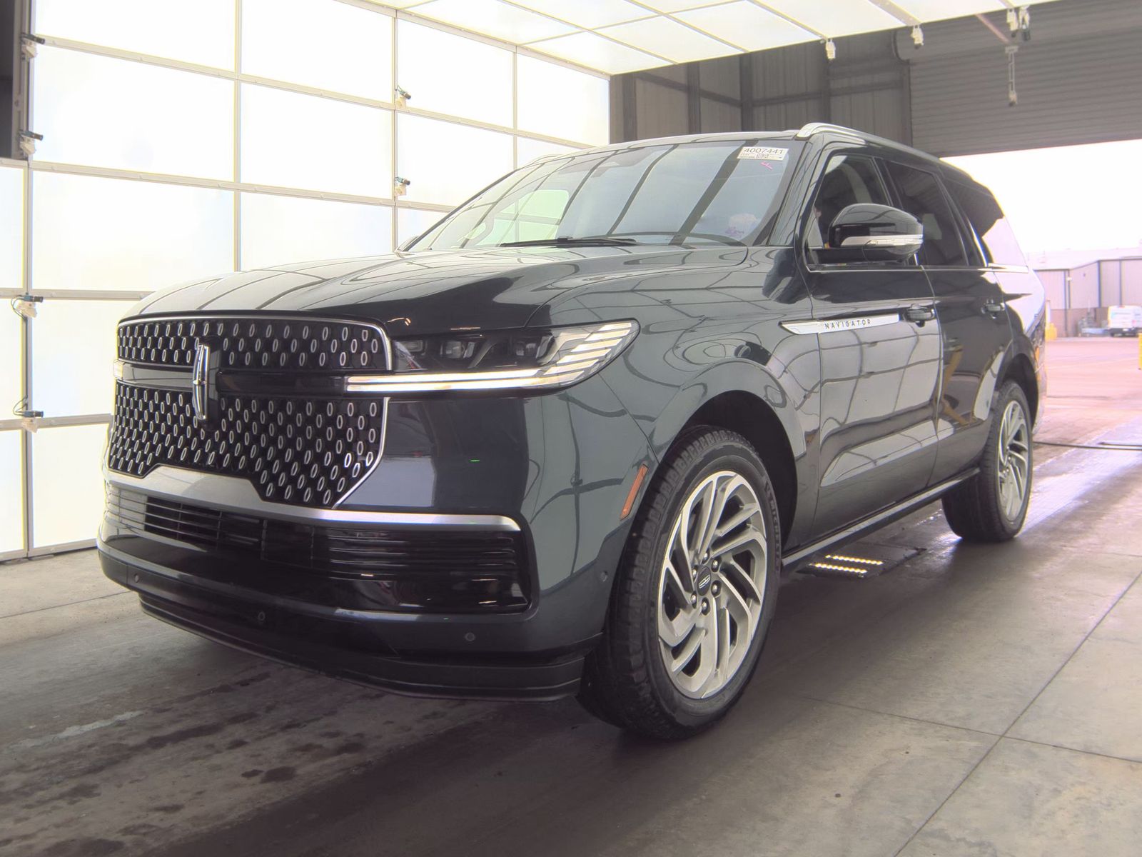 2025 Lincoln Navigator Reserve AWD