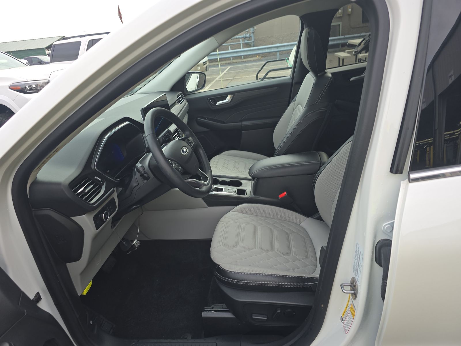 2024 Ford Escape Platinum FWD