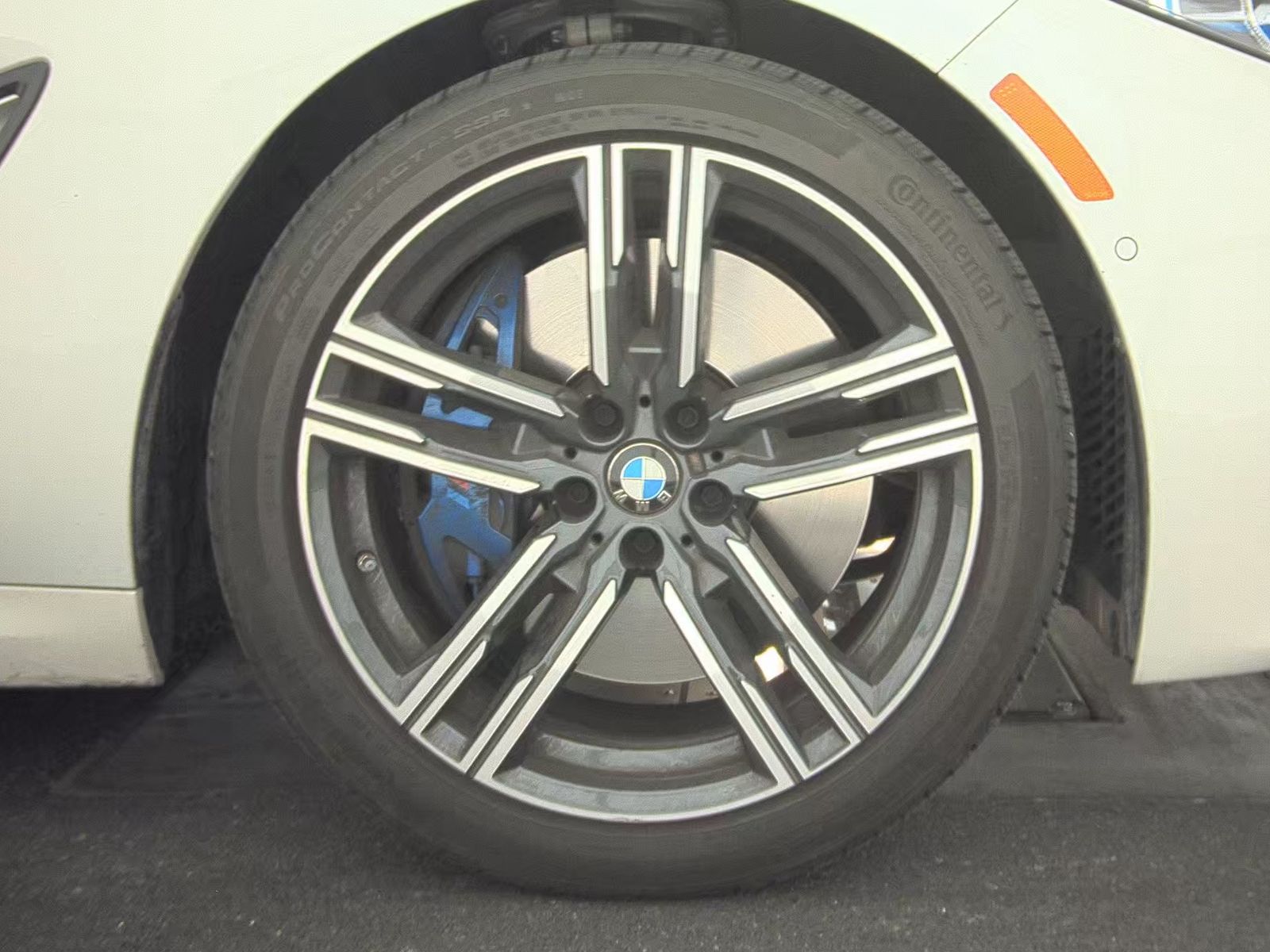 2025 BMW 8 Series 840i RWD