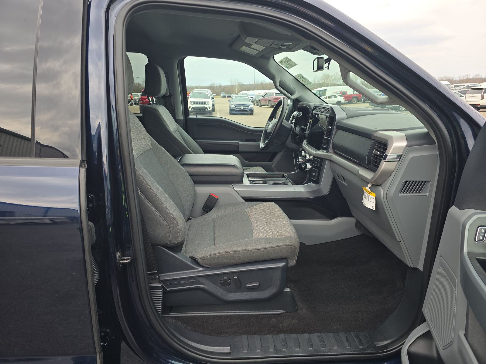 2023 Ford F-150 XLT AWD