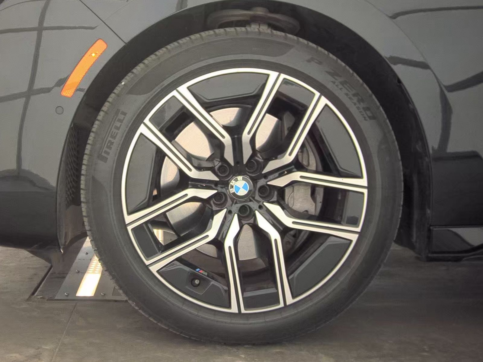 2025 BMW 7 Series 740i xDrive AWD