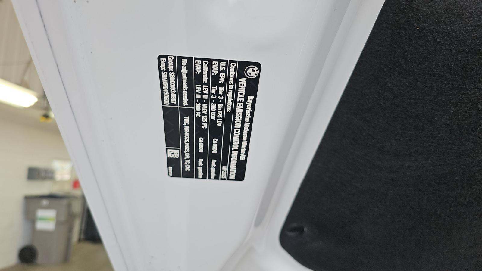 2025 BMW 8 Series 840i RWD