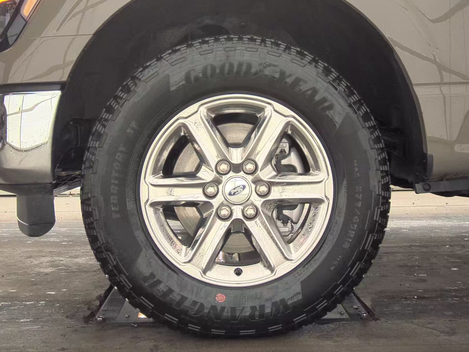 2025 Ford F-150 Hybrid XLT AWD