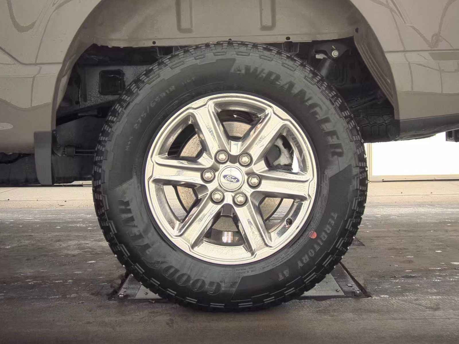 2025 Ford F-150 Hybrid XLT AWD