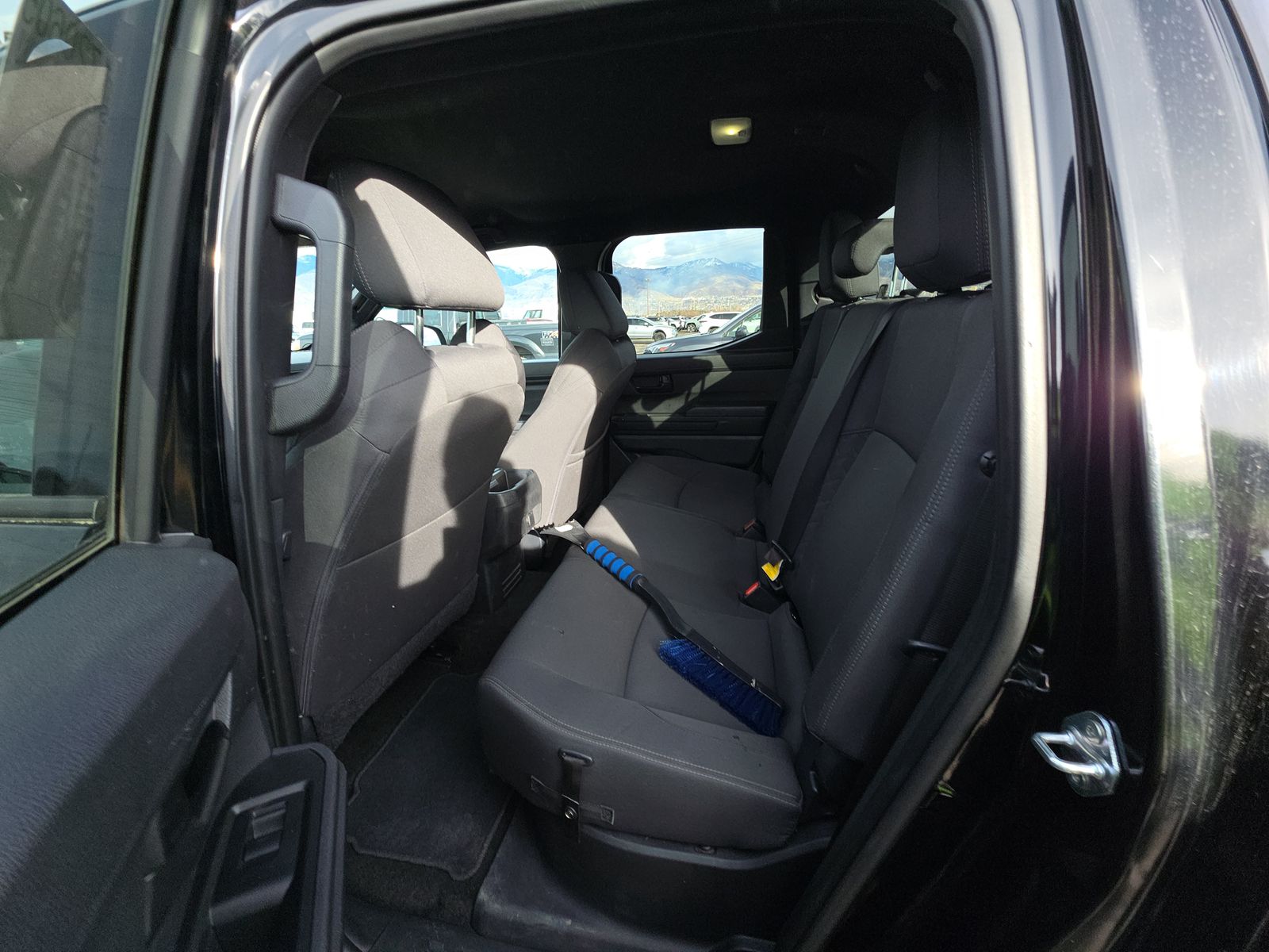 2025 Toyota Tacoma SR5 AWD