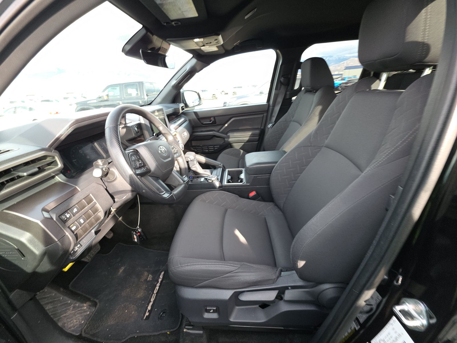 2025 Toyota Tacoma SR5 AWD