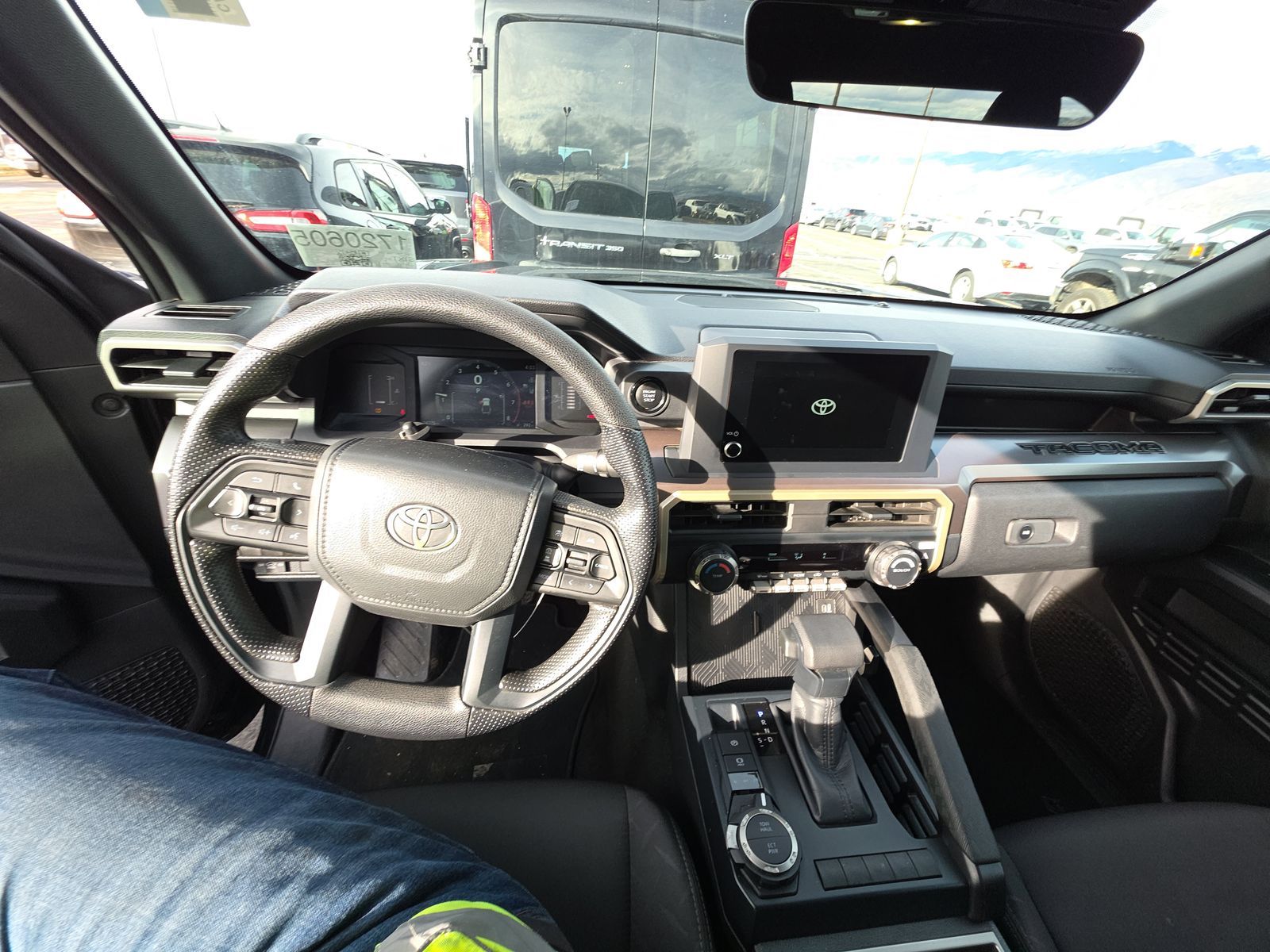 2025 Toyota Tacoma SR5 AWD