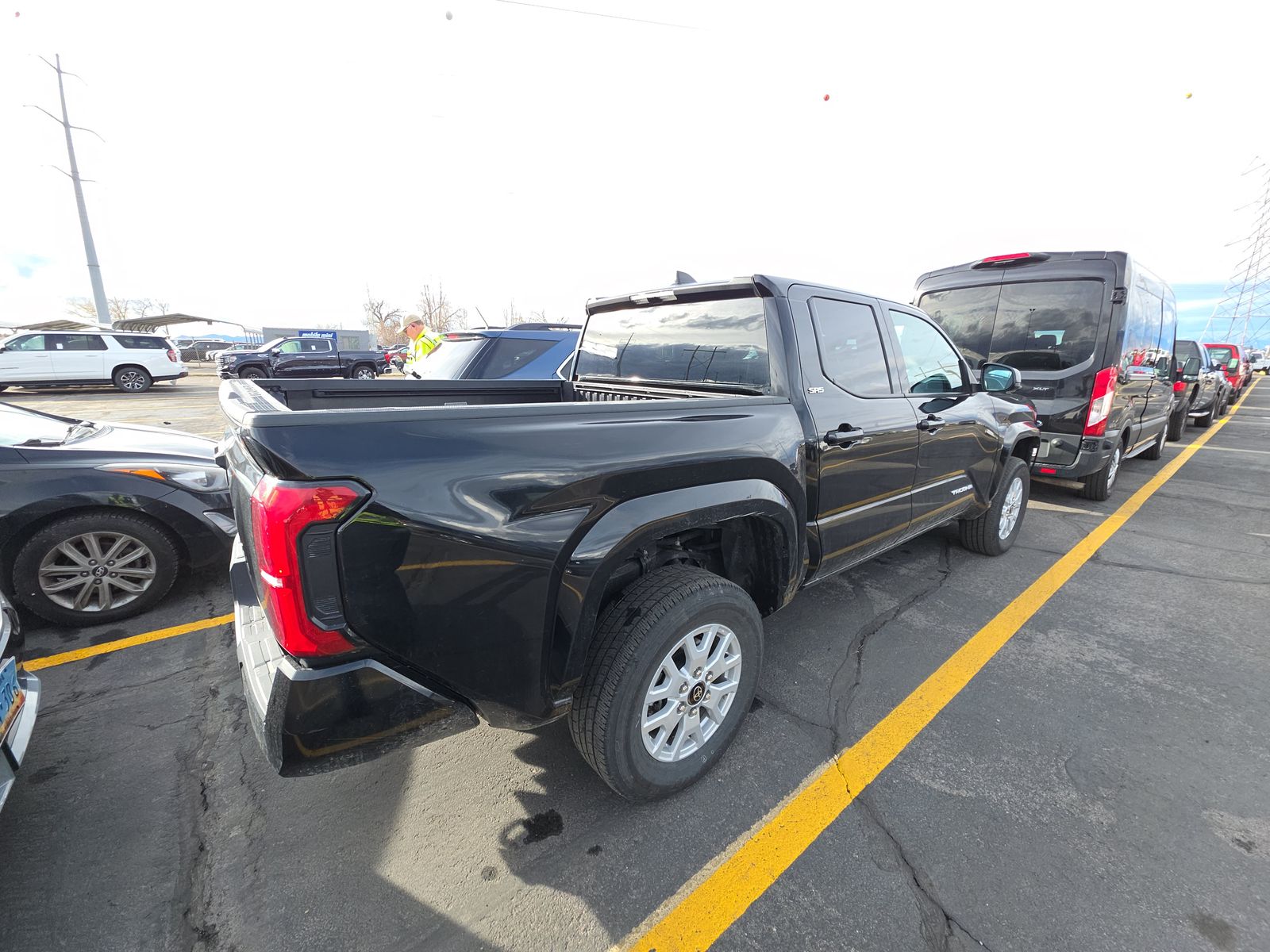 2025 Toyota Tacoma SR5 AWD