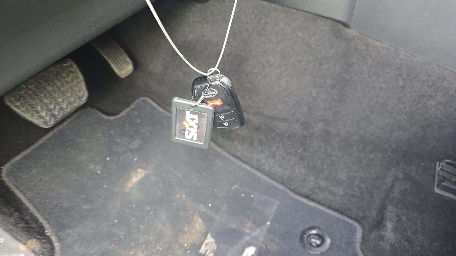 2025 Toyota Tacoma SR5 AWD