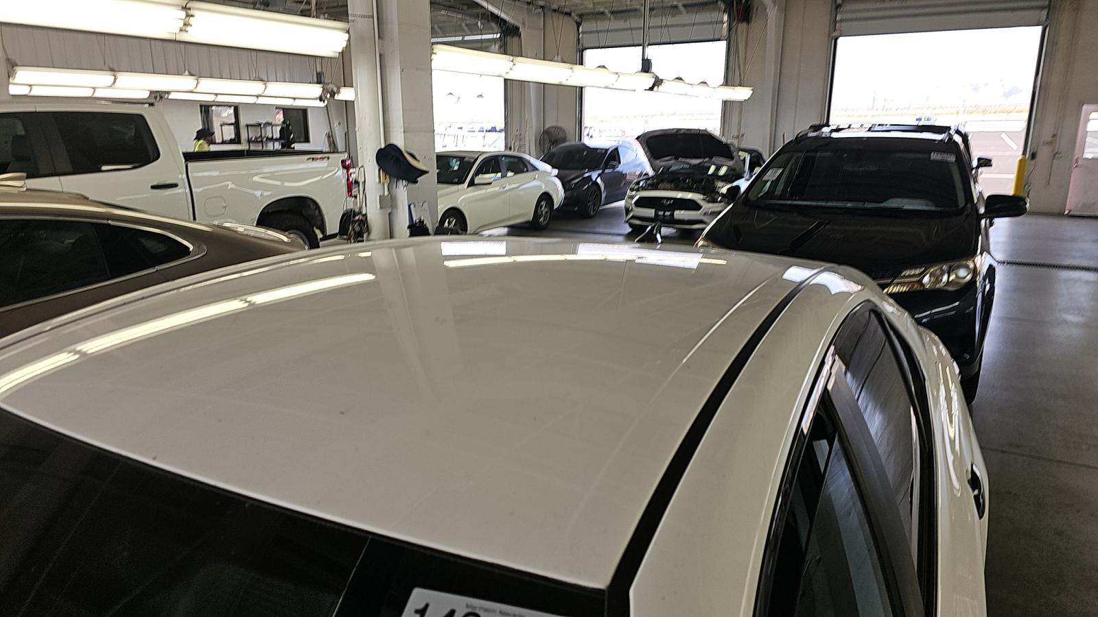 2019 Toyota Camry SE FWD