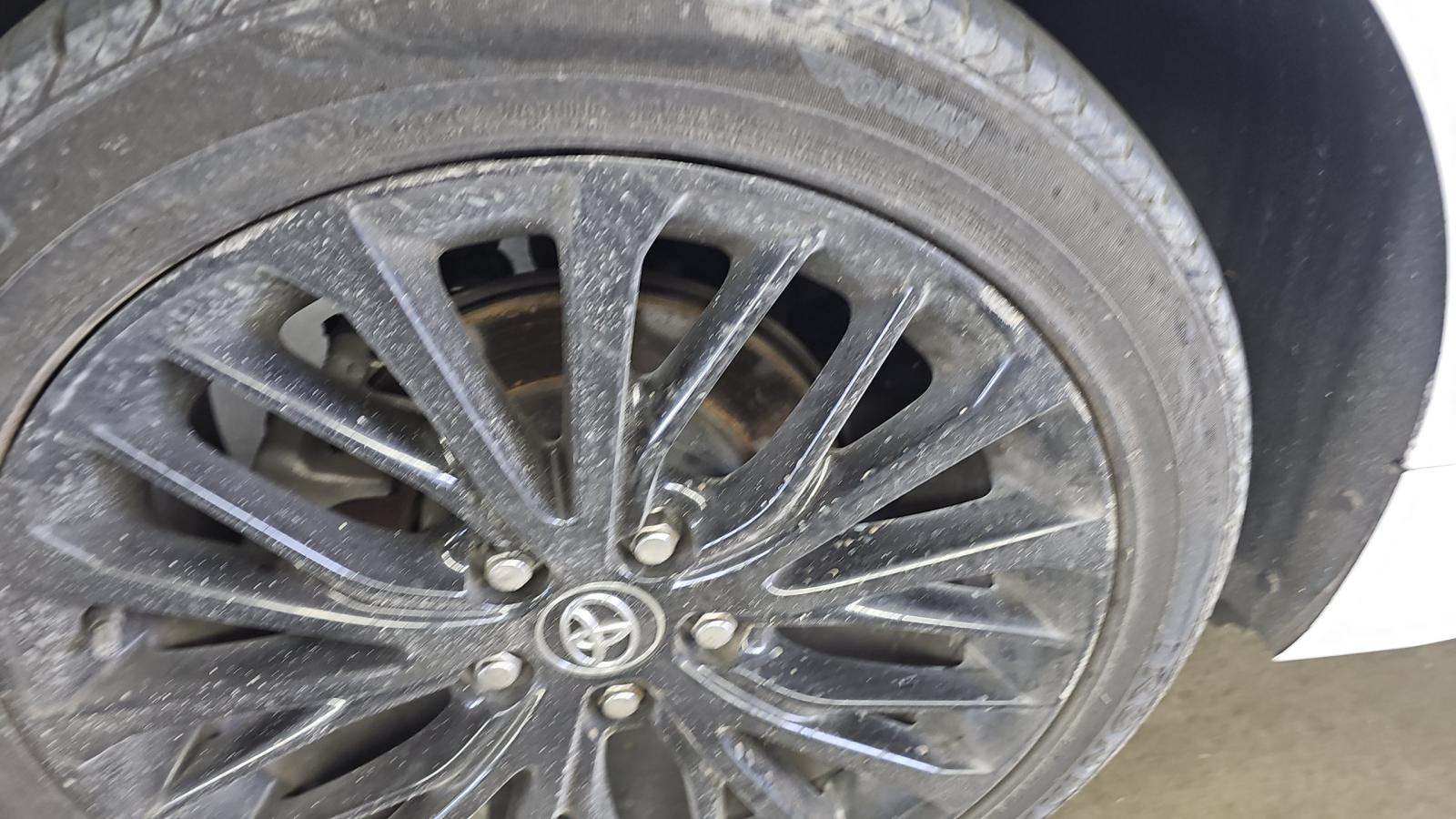 2019 Toyota Camry SE FWD