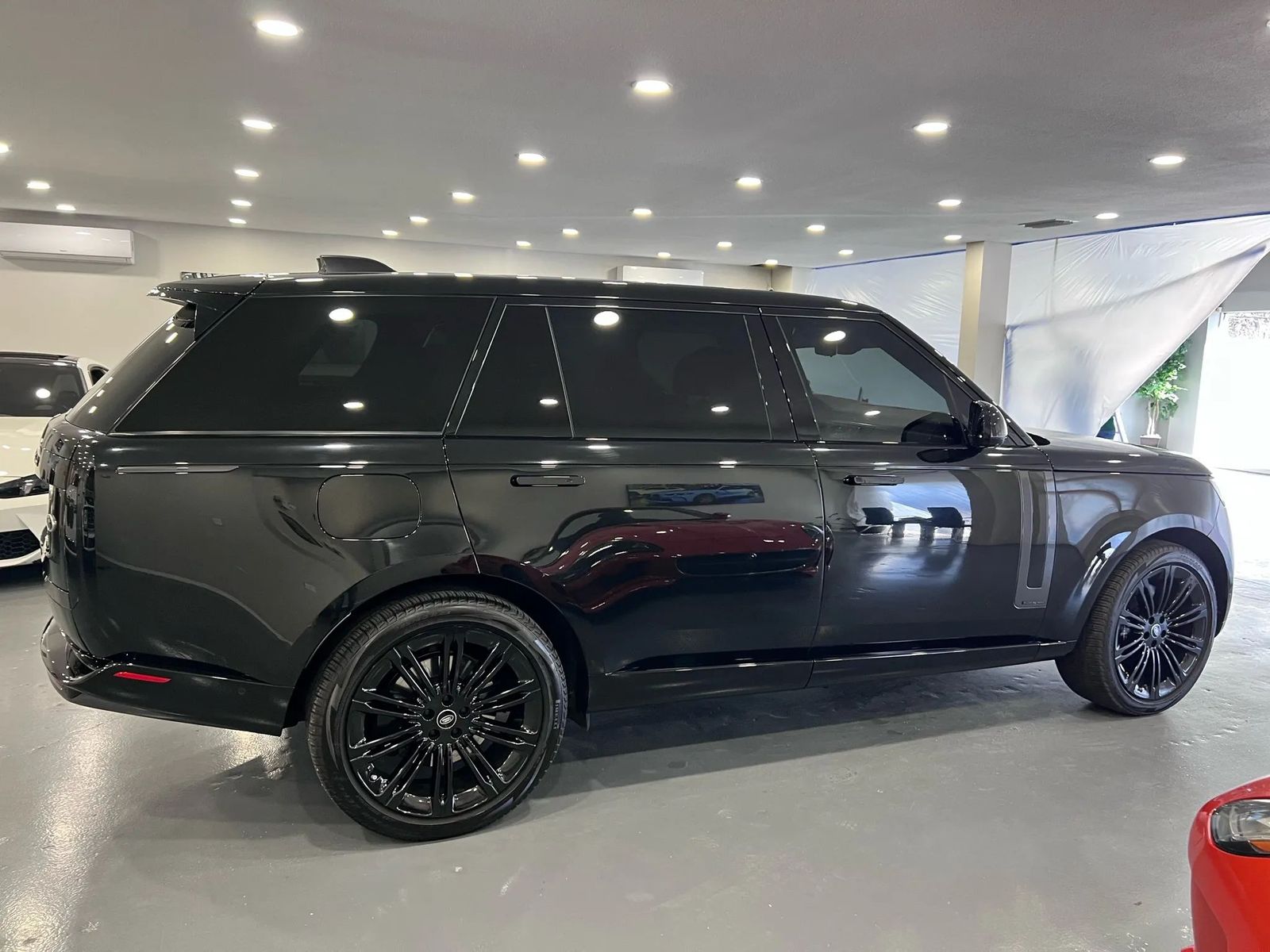 2023 Land Rover Range Rover Autobiography LWB AWD