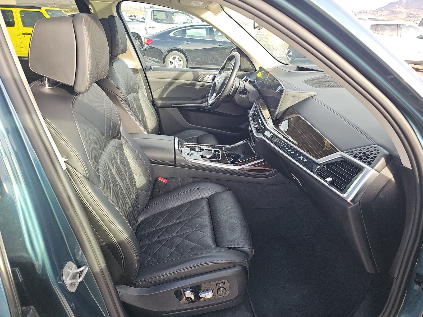 2024 BMW X7 xDrive40i AWD