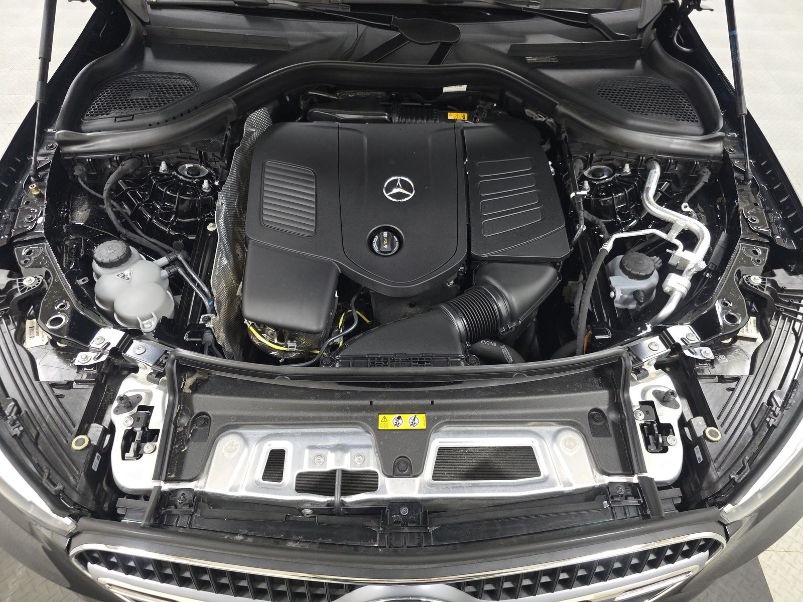 2025 Mercedes-Benz GLC GLC 300 AWD