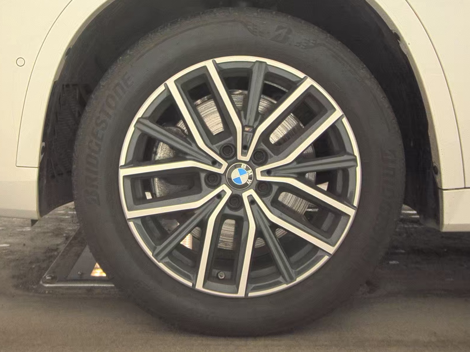 2025 BMW X1 xDrive28i AWD