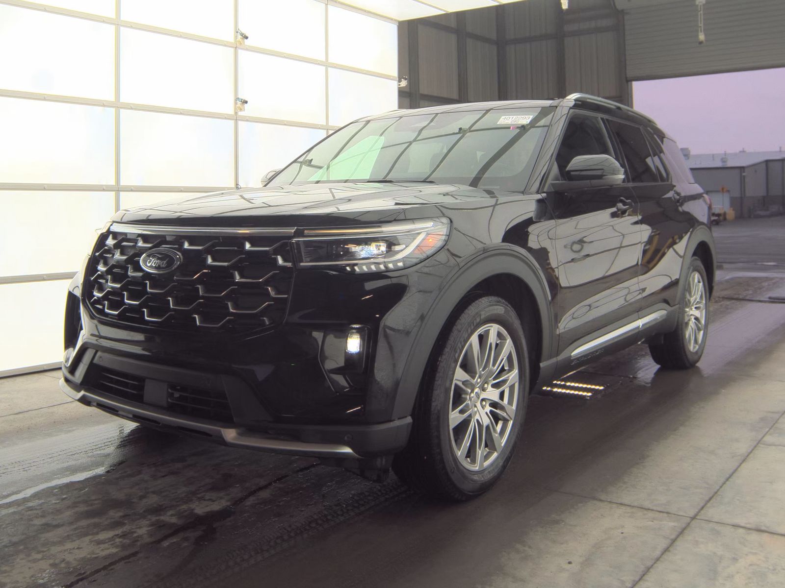 2025 Ford Explorer Platinum FWD