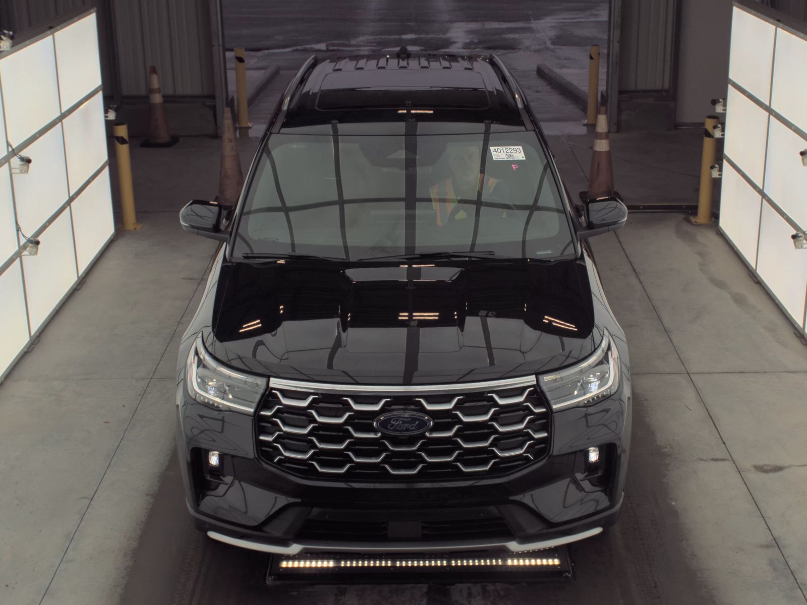 2025 Ford Explorer Platinum FWD