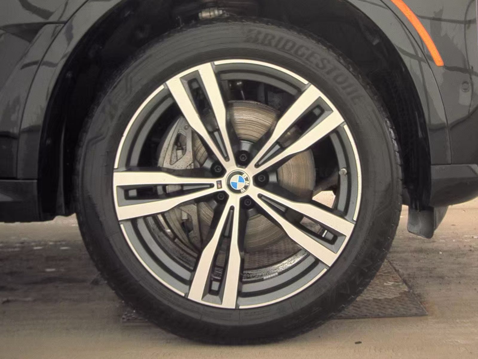 2026 BMW X7 xDrive40i AWD