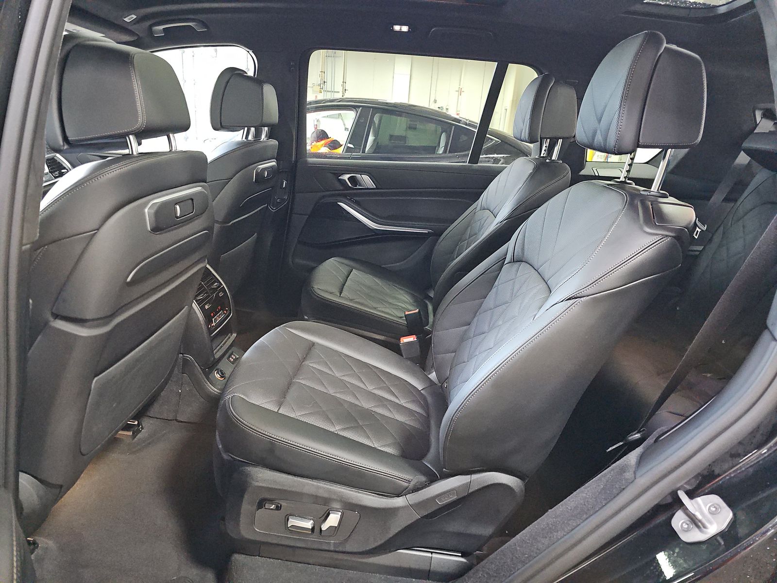 2026 BMW X7 xDrive40i AWD