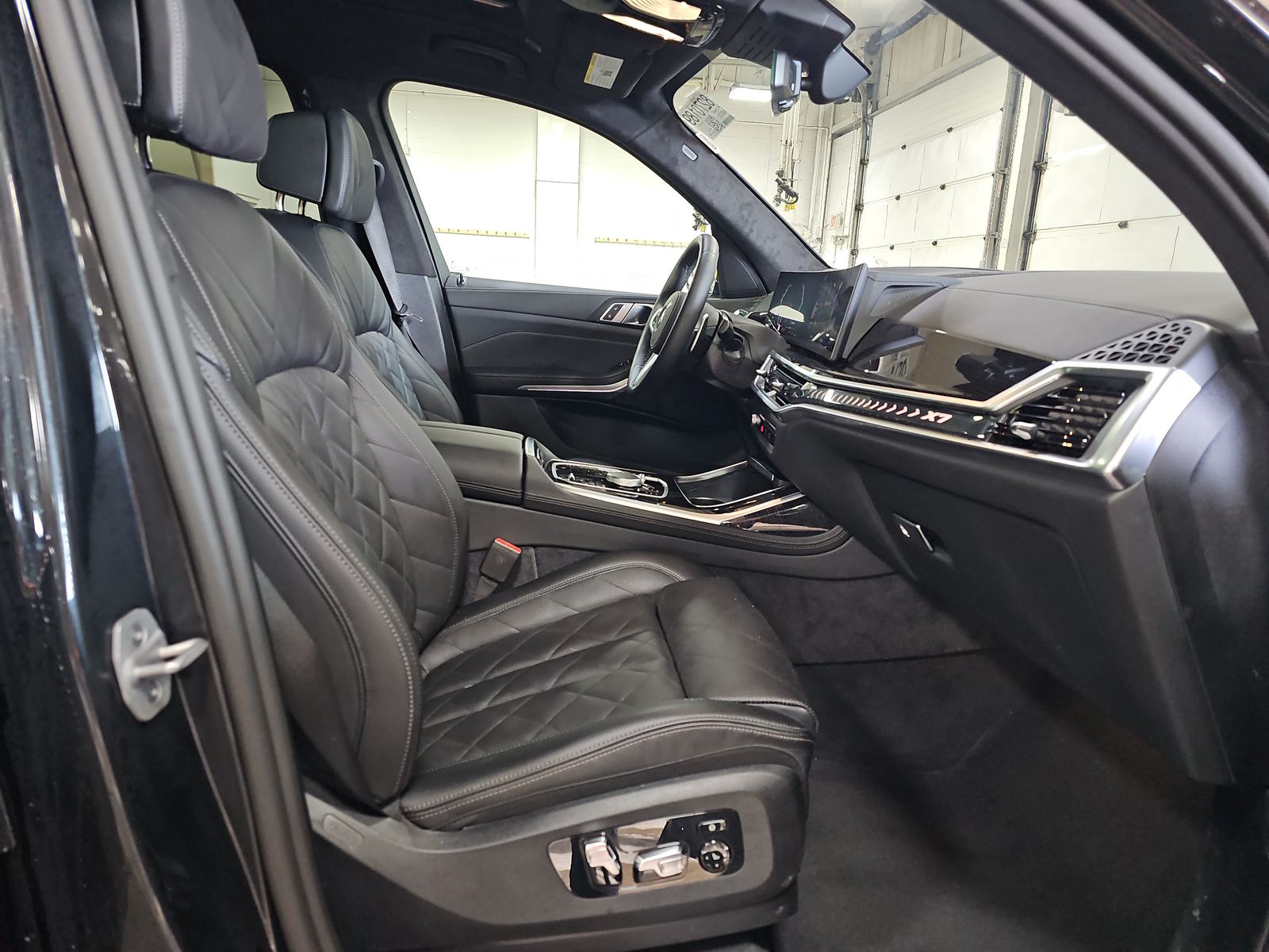 2026 BMW X7 xDrive40i AWD