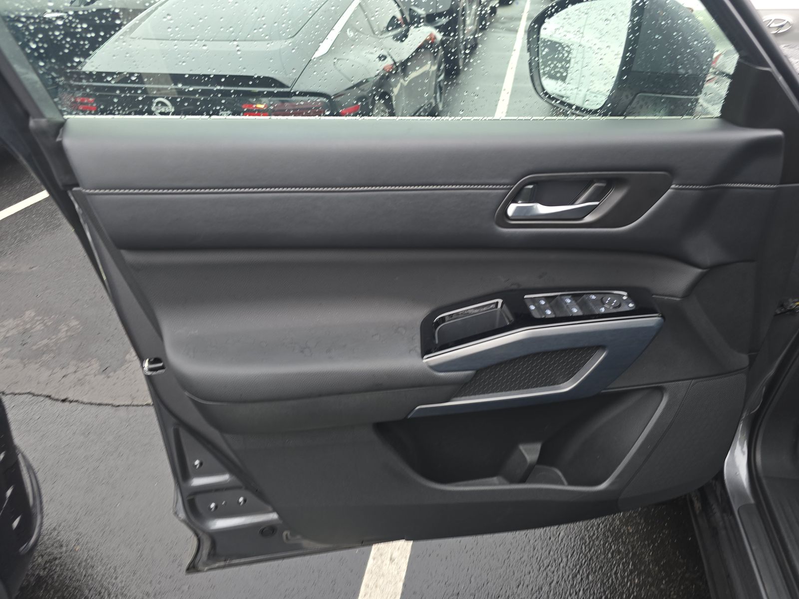 2025 Nissan Pathfinder SL AWD